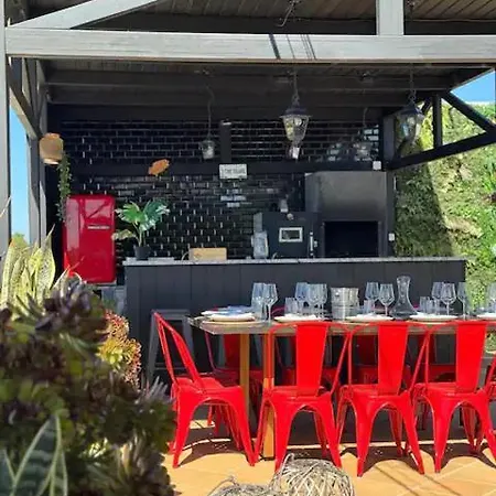 بيت للعطل Stylish Retreat, Sea View ساو برأس دي البورتيل