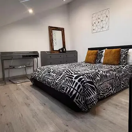 Stylish Retreat, Sea View *